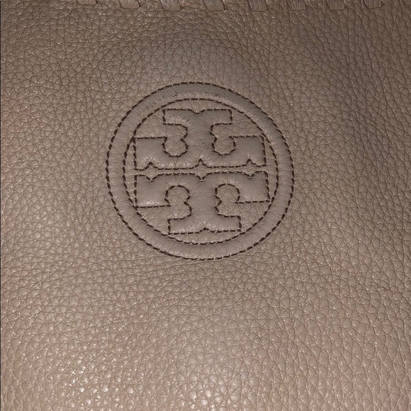 Tory Burch gold chain strap shoulder purse beige - Picture 2 of 6